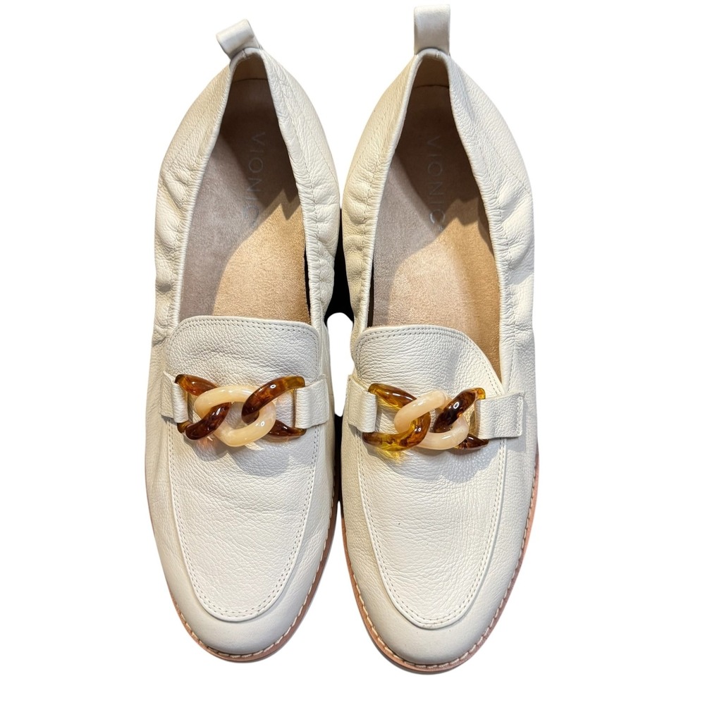 Vionic Cynthia Shoes Womens Size 10 White Leather Loafer Lug Sole Flats Comfort